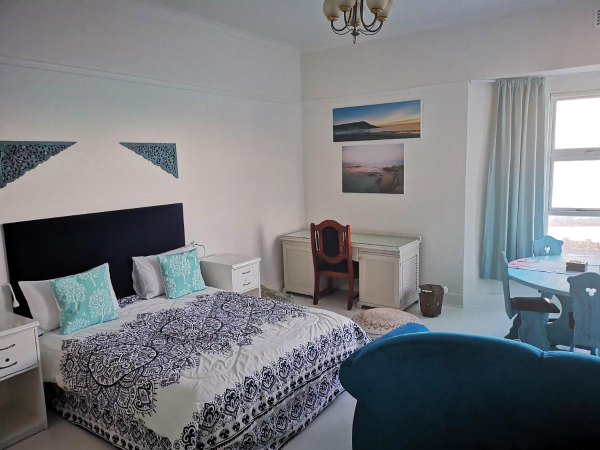 Rachawadee Accomodation​ & Health Spa Simonʼs Town Esterno foto