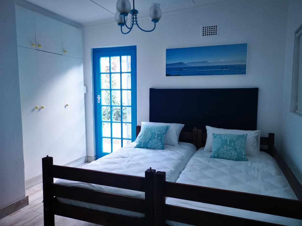 Rachawadee Accomodation​ & Health Spa Simonʼs Town Esterno foto