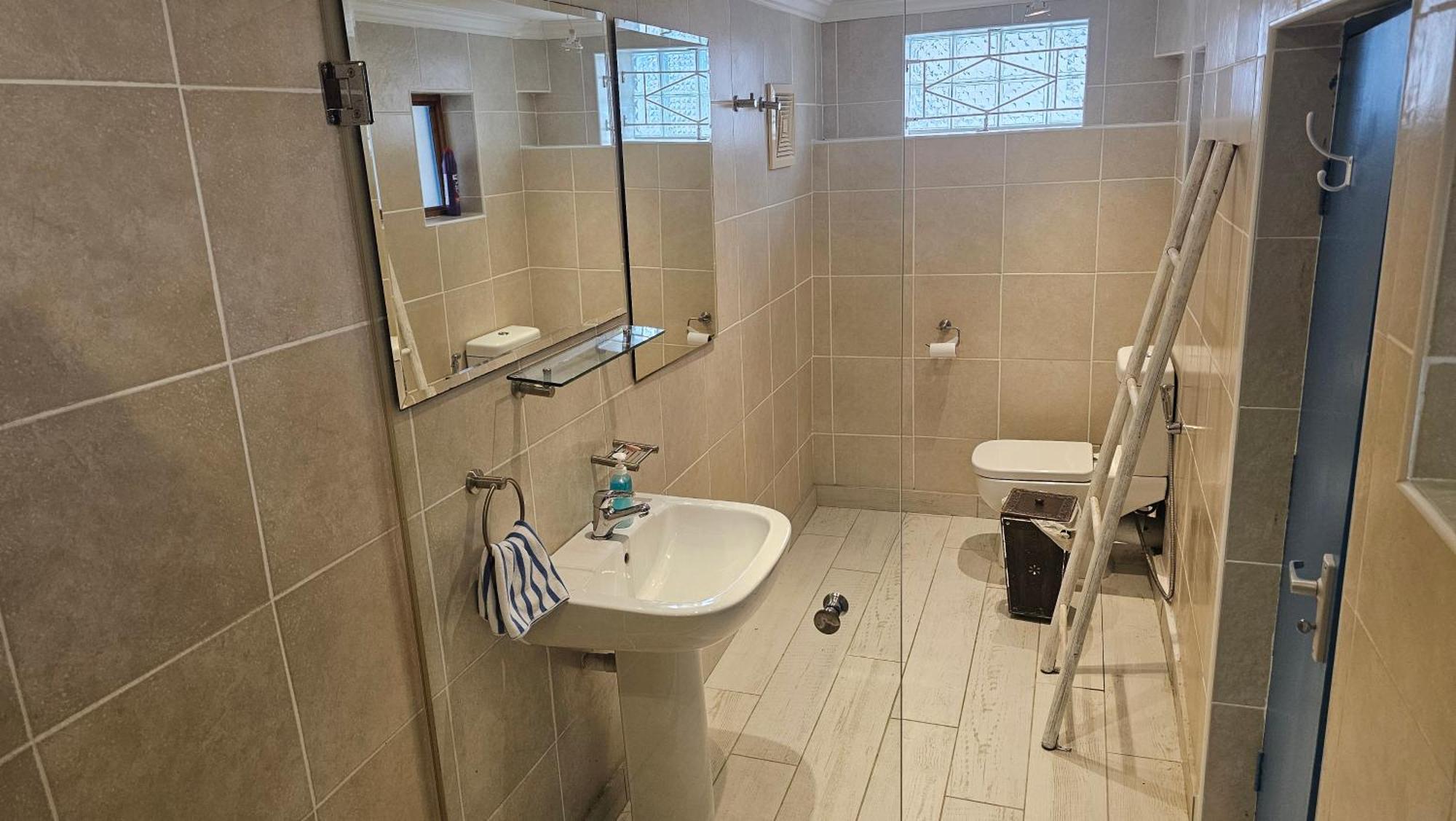 Rachawadee Accomodation​ & Health Spa Simonʼs Town Esterno foto